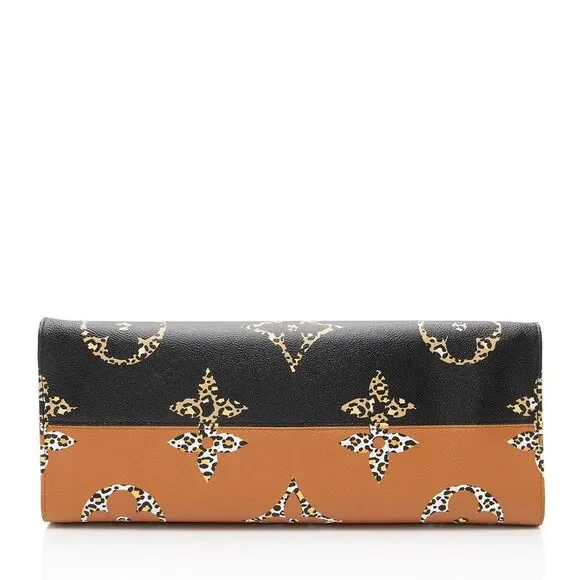 Louis Vuitton Giant Monogram Canvas Jungle Onthego GM Tote - Picture 4 of 12